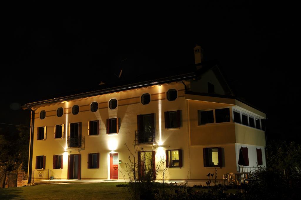 Casa Novecento Bed & Breakfast Feltre Exterior photo